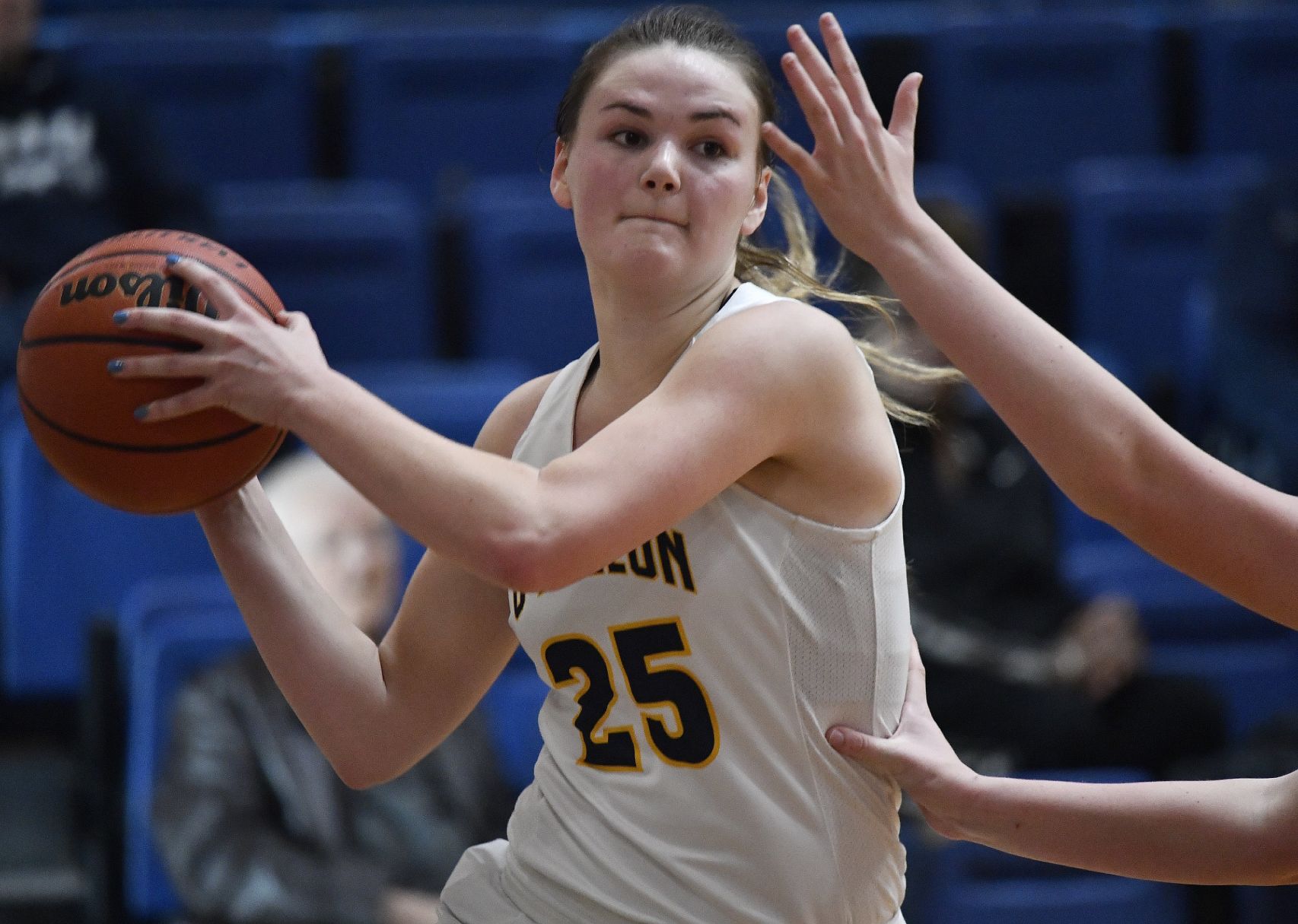 O’Fallon vs Chatham Glenwood in Southern Illinois Shootout basketball game
